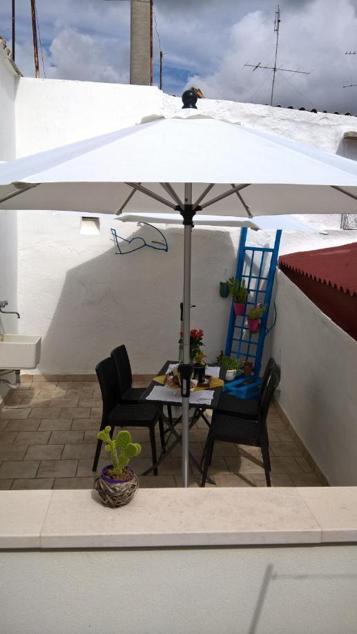 Antiche Mura Apartments "Nel Cuore Della Puglia"Bivani, Cucina, Terrazzo Turi Exteriör bild