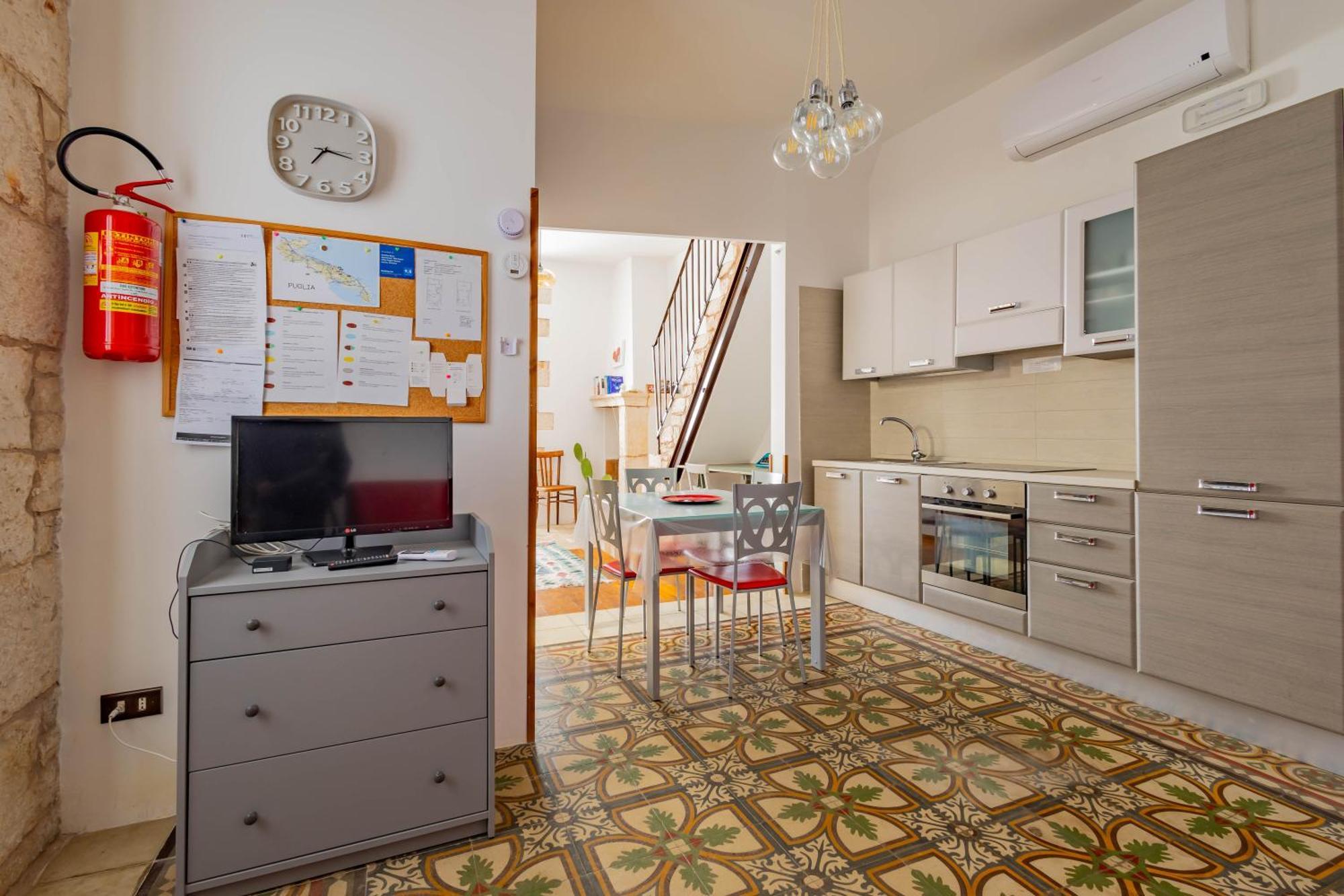 Antiche Mura Apartments "Nel Cuore Della Puglia"Bivani, Cucina, Terrazzo Turi Exteriör bild